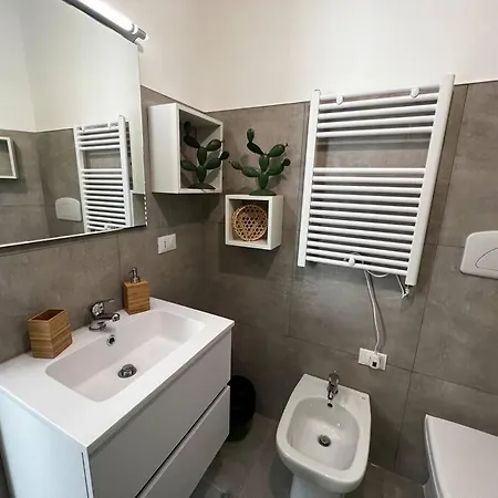 דירה Dimora Preziosa 3 *